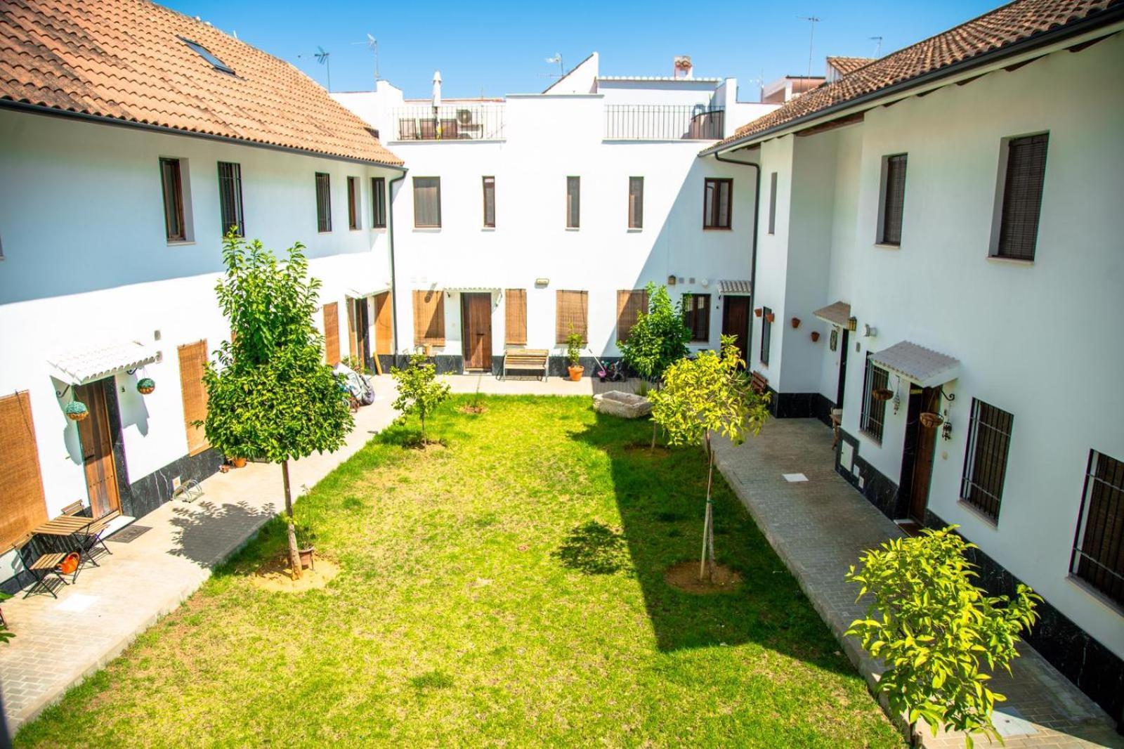 Los Patios De San Lorenzo Con Parking Córdoba Exterior foto